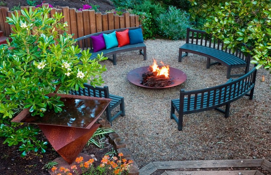 How to Create a Professional-Looking Backyard Landscape